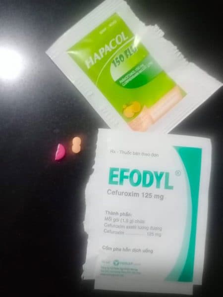 Bé bị sổ mũi ho nhiều nên làm gì