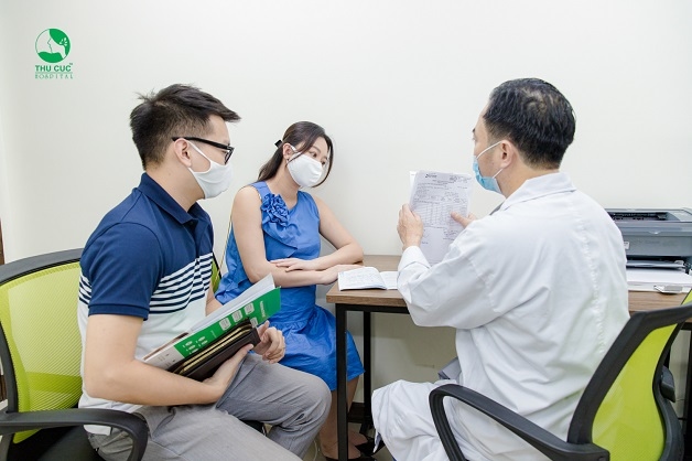 Để biết rõ dấu hiệu tiền sản giật 3 tháng, các mẹ bầu nên tới bệnh viện để được bác sĩ tư vấn