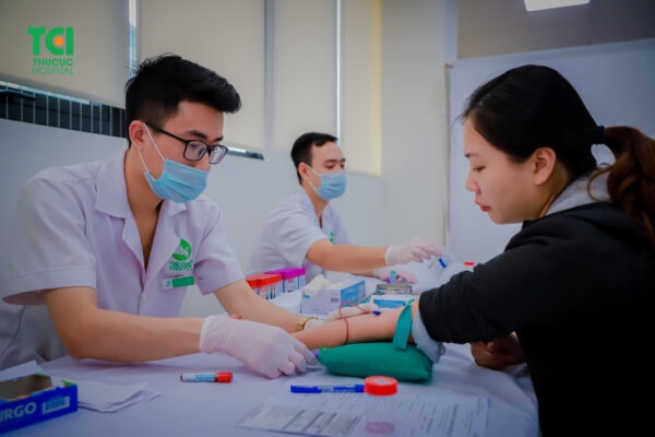 Khám sức khỏe định kỳ cho nhân viên làm gì