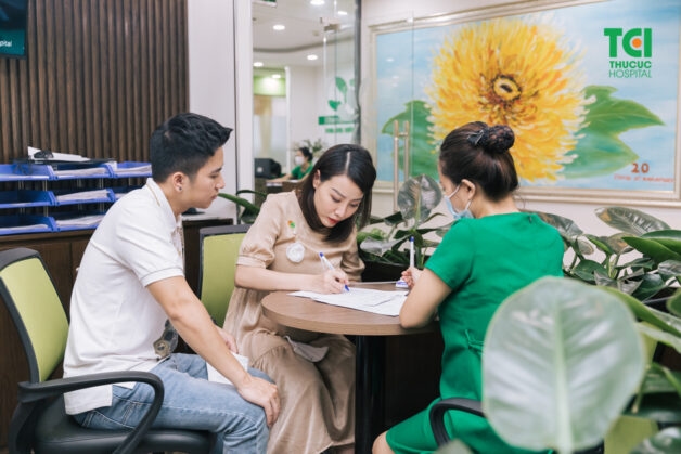 Trước khi xét nghiệm, mẹ bầu sẽ cung cấp các thông tin để bác sĩ có thêm cơ sở dữ liệu để đưa ra kết luận