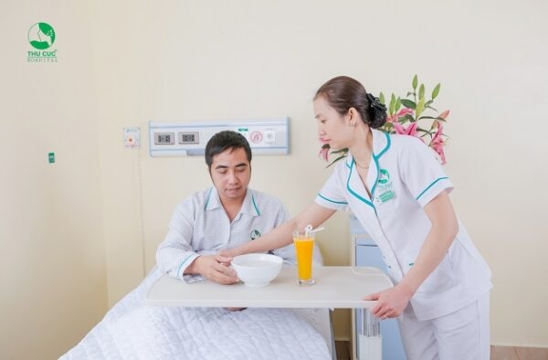 Chăm sóc sau phẫu thuật cắt bỏ búi trĩ