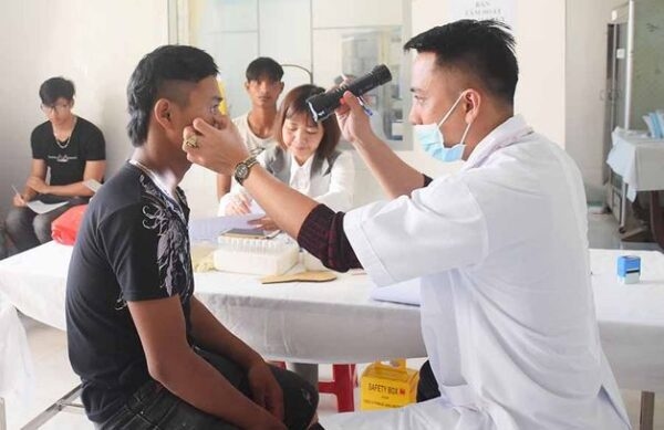 khám sức khỏe đi nghĩa vụ quân sự