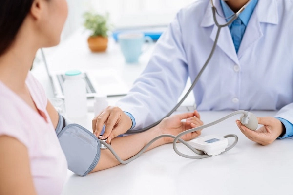 máy khám sức khỏe tổng quát