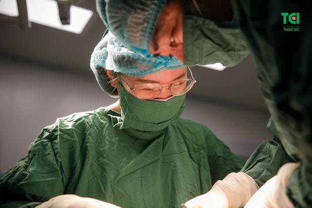 Dựa vào tính chất, mức độ tình trạng bệnh mà bác sĩ chuyên môn sẽ lựa chọn phương pháp điều trị thích hợp.