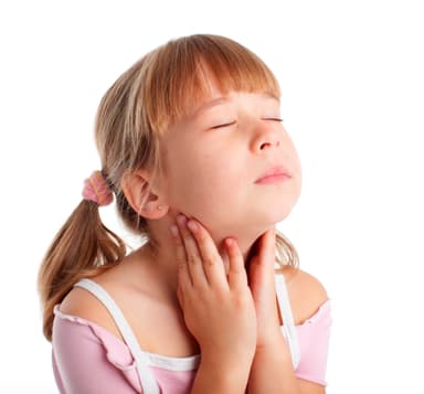 Áp xe amidan: Biến chứng nguy hiểm của viêm amidan