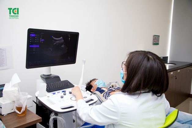 khám cận lâm sàng