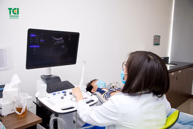 khám cận lâm sàng