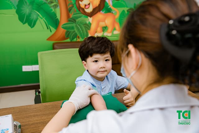 Khám sức khỏe định kỳ cho trẻ tại Hệ thống Y tế Thu Cúc TCI
