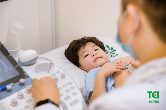 Khám sức khỏe định kỳ cho trẻ tại Hệ thống Y tế Thu Cúc TCI