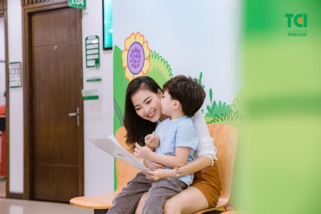 Khám sức khỏe định kỳ cho trẻ tại Hệ thống Y tế Thu Cúc TCI