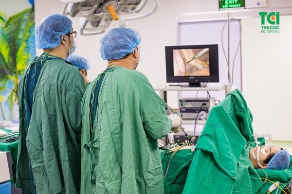 Thông tin cần biết về tắc ruột già