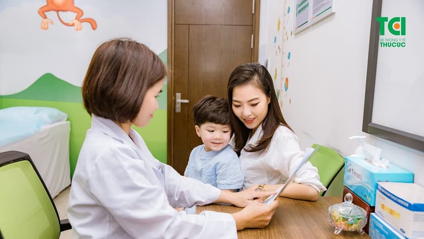 Trẻ bị sốt uống nước cam được không, bố mẹ đã biết chưa?