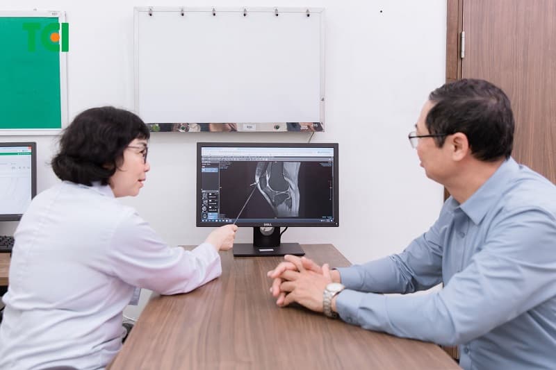 Tham khảo ý kiến của bác sĩ trước khi tập luyện để chọn bài tập phù hợp với thể trạng