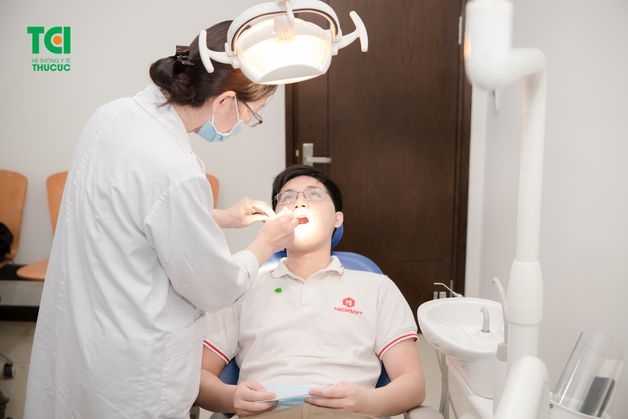 khám răng hàm mặt