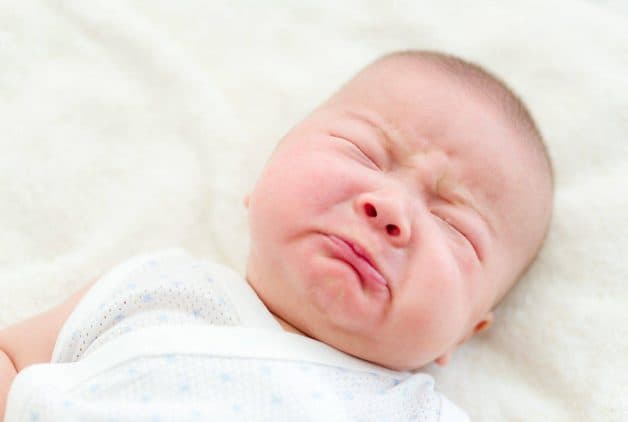 Viêm tai giữa là căn bệnh thường gặp ở trẻ sơ sinh