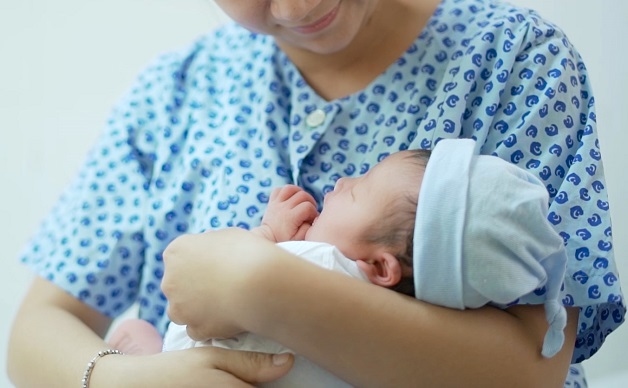 virus viêm gan B lây truyền qua đường nào - từ mẹ sang con