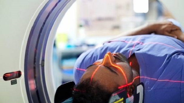 Xạ trị là một trong những phương pháp điều trị ung thư tuyến giáp ở Singapore.
