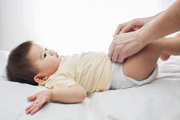 Bố mẹ cần phải chăm sóc đúng cách để trẻ không bị ngứa vùng kín