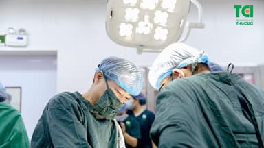 Quy trình phẫu thuật mổ nội soi cắt buồng trứng