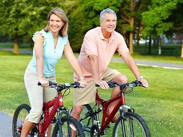 thoái hóa khớp gối có nên đạp xe hay không