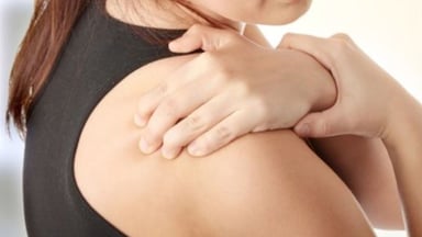 Giúp bạn hiểu rõ về bệnh viêm khớp vai trái và phải