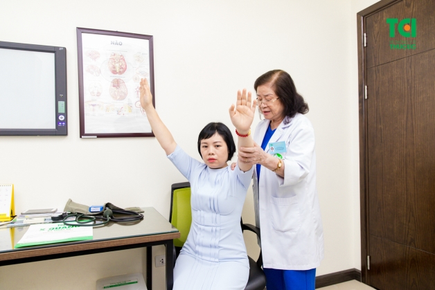 Bác sĩ cơ xương khớp giỏi ở Hà Nội