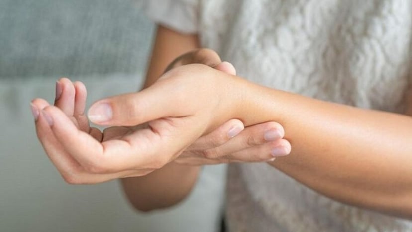 Làm thế nào để điều trị viêm khớp cổ tay hiệu quả?