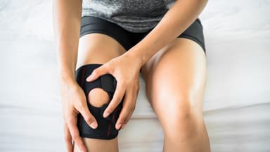 Thay khớp gối toàn phần: Quy trình và các lưu ý cần biết