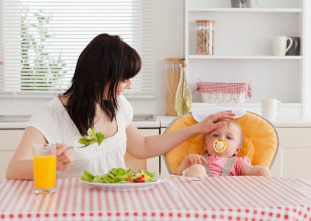 Mẹ nên thay đổi chế độ dinh dưỡng của mình