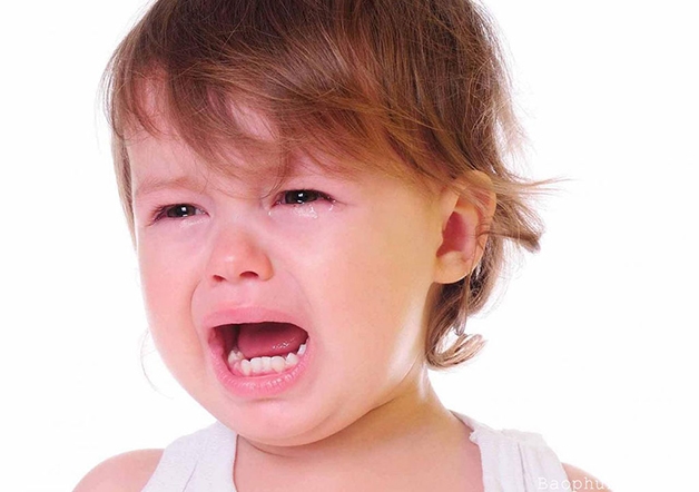 Nếu không được điều trị kịp thời, viêm mũi trẻ em có thể gây ra nhiều biến chứng nguy hiểm