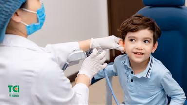 Viêm tai giữa trẻ em: Dấu hiệu, nguyên nhân và cách điều trị