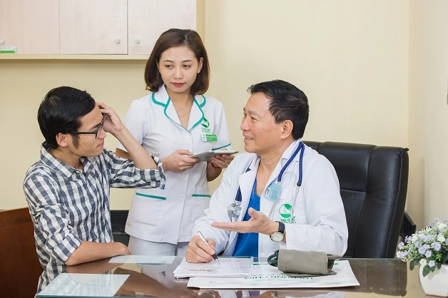 Phòng khám sức khỏe tổng quát sẽ giúp phát hiện sớm và phòng ngừa nguy cơ mắc bệnh từ sớm.