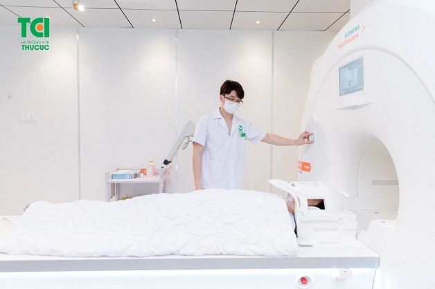 chụp cộng hưởng từ MRI chẩn đoán bệnh lý tủy sống