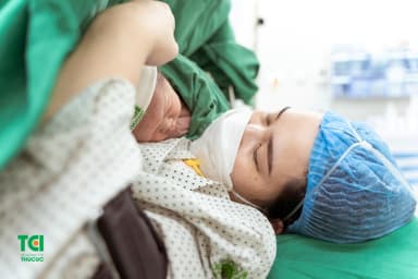 Hỏi đáp: Đẻ mổ sau bao lâu hết đau dạ con?