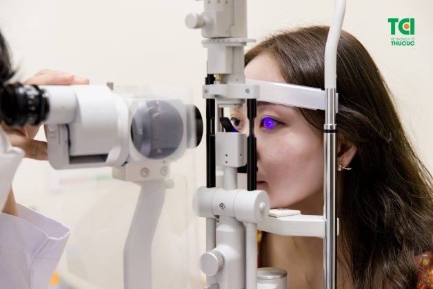 Bình tĩnh và nghiêm túc tuân thủ mọi hướng dẫn của chuyên gia; chỉ cần như vậy, bệnh chắc chắn sẽ biến mất.