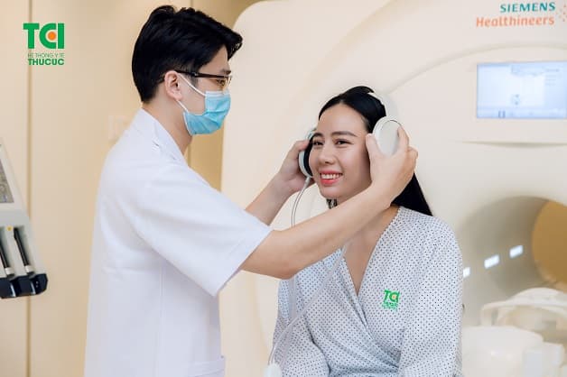 Phương pháp MRI giúp soi toàn bộ buồng trứng nhằm phát hiện điểm bất thường