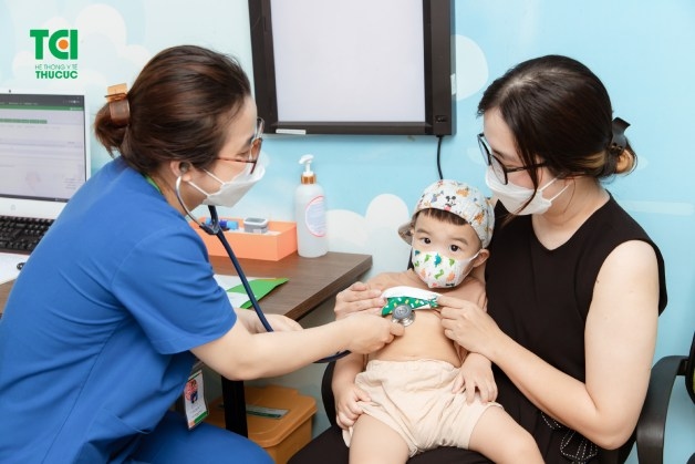 khám tổng quát cho bé 2 tuổi
