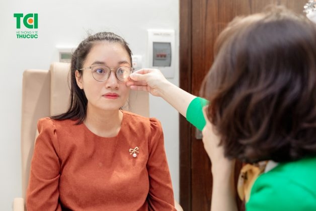 chọn kính mắt tốt