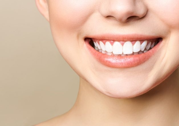 bọc răng sứ là phương pháp hoàn hảo nhất mà chúng ta có để cải thiện nhiều tình trạng “kém xinh” của hàm răng