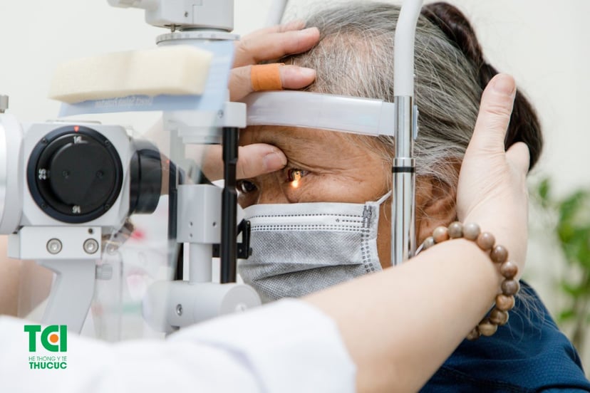 Tắc tĩnh mạch trung tâm võng mạc: Nhận biết và điều trị