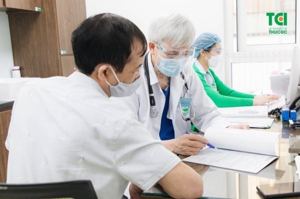 Bác sĩ tư vấn cách trị mất ngủ ở người già