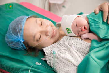 Đẻ thường xong nên làm gì để nhanh phục hồi?