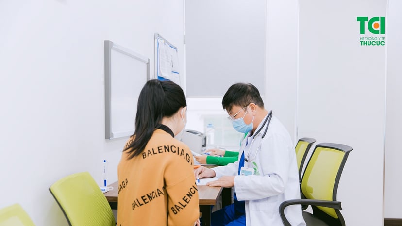 Đối tượng nào nên đi khám tầm soát ung thư vòm họng?