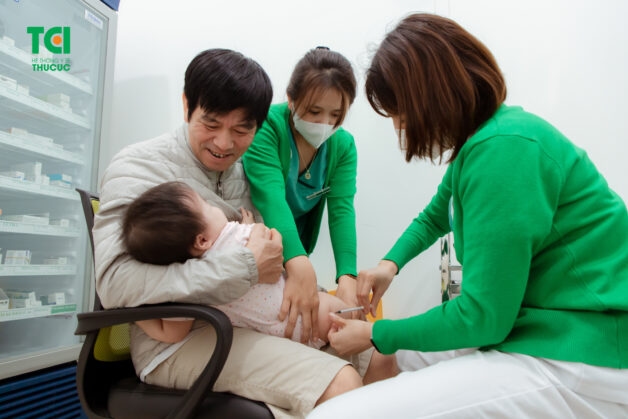 Giải đáp thắc mắc: Vắc xin viêm não Nhật Bản tiêm bao nhiêu mũi?