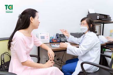 Liệu nấm vùng kín có tự khỏi không? Cần điều trị không?