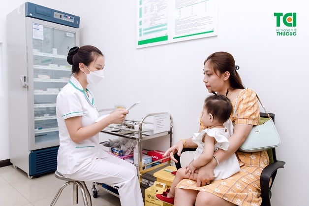 tiêm vắc xin ngừa uốn ván