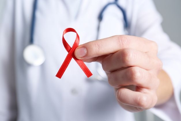 HIV được xem là căn bệnh thế kỷ, đây cũng là một trong những bệnh tình dục nguy hiểm nhất hiện nay.