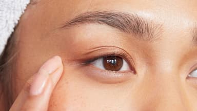 Cách chữa mắt bị sụp mí 1 bên sau khi ngủ dậy