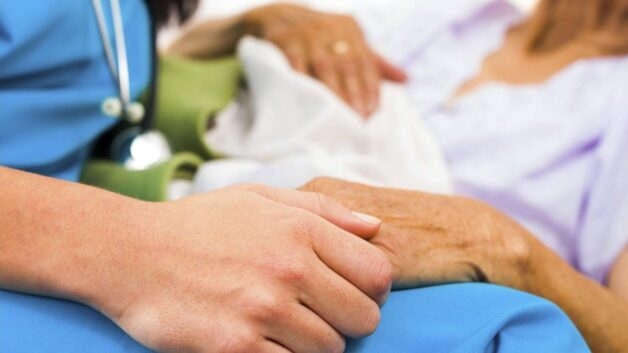 Bệnh nhân ung thư gan bị vấn đề xuất huyết