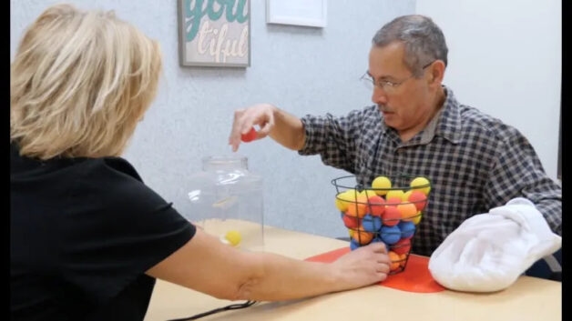 Phương pháp điều trị sau đột quỵ vận động cưỡng bức